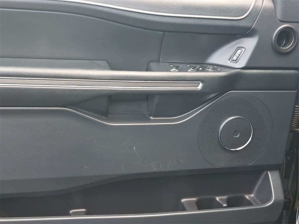 Thumbnail: 2022 Ford Expedition MAX - 16