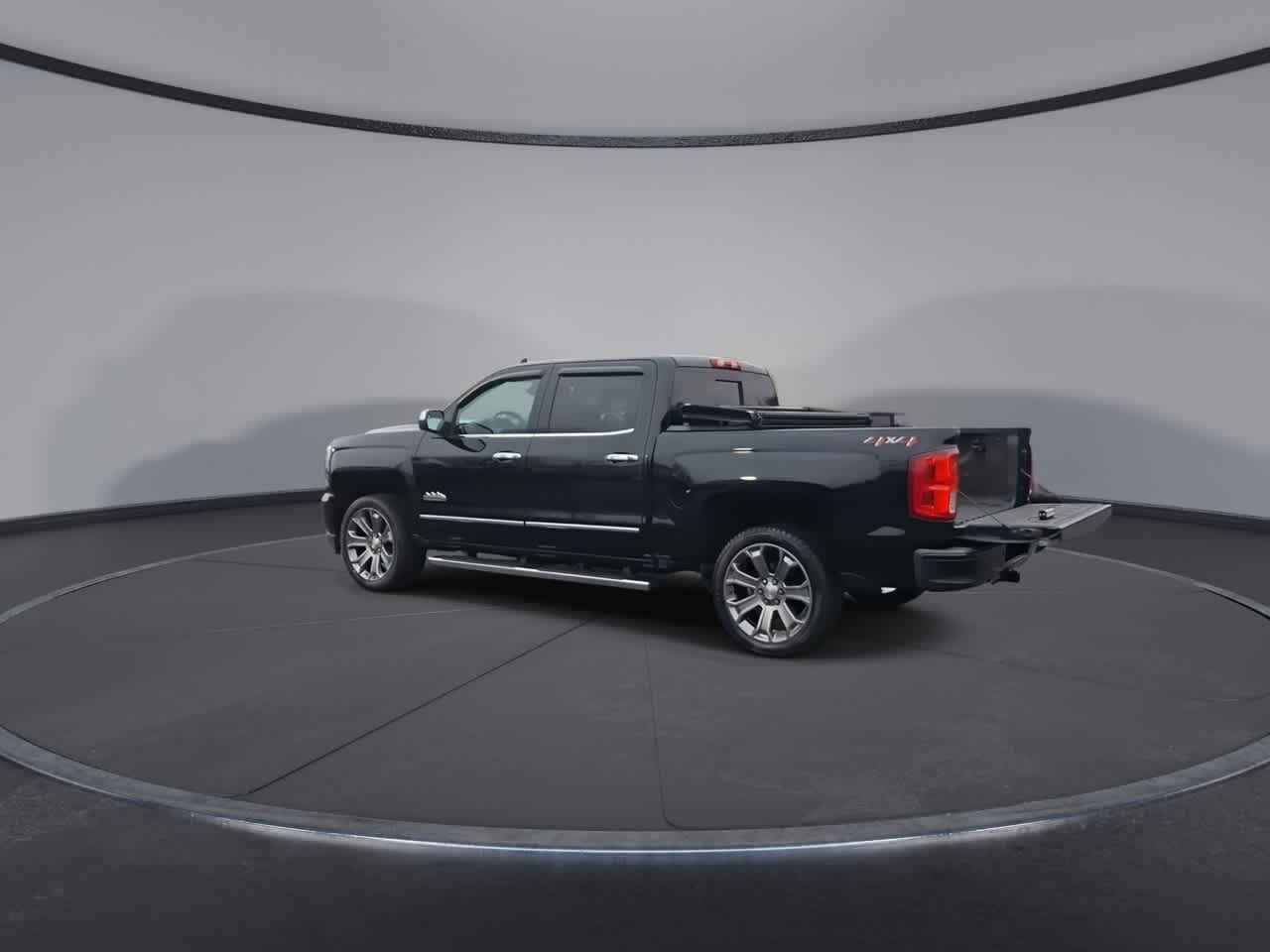 Thumbnail: 2018 Chevrolet Silverado 1500 - 6