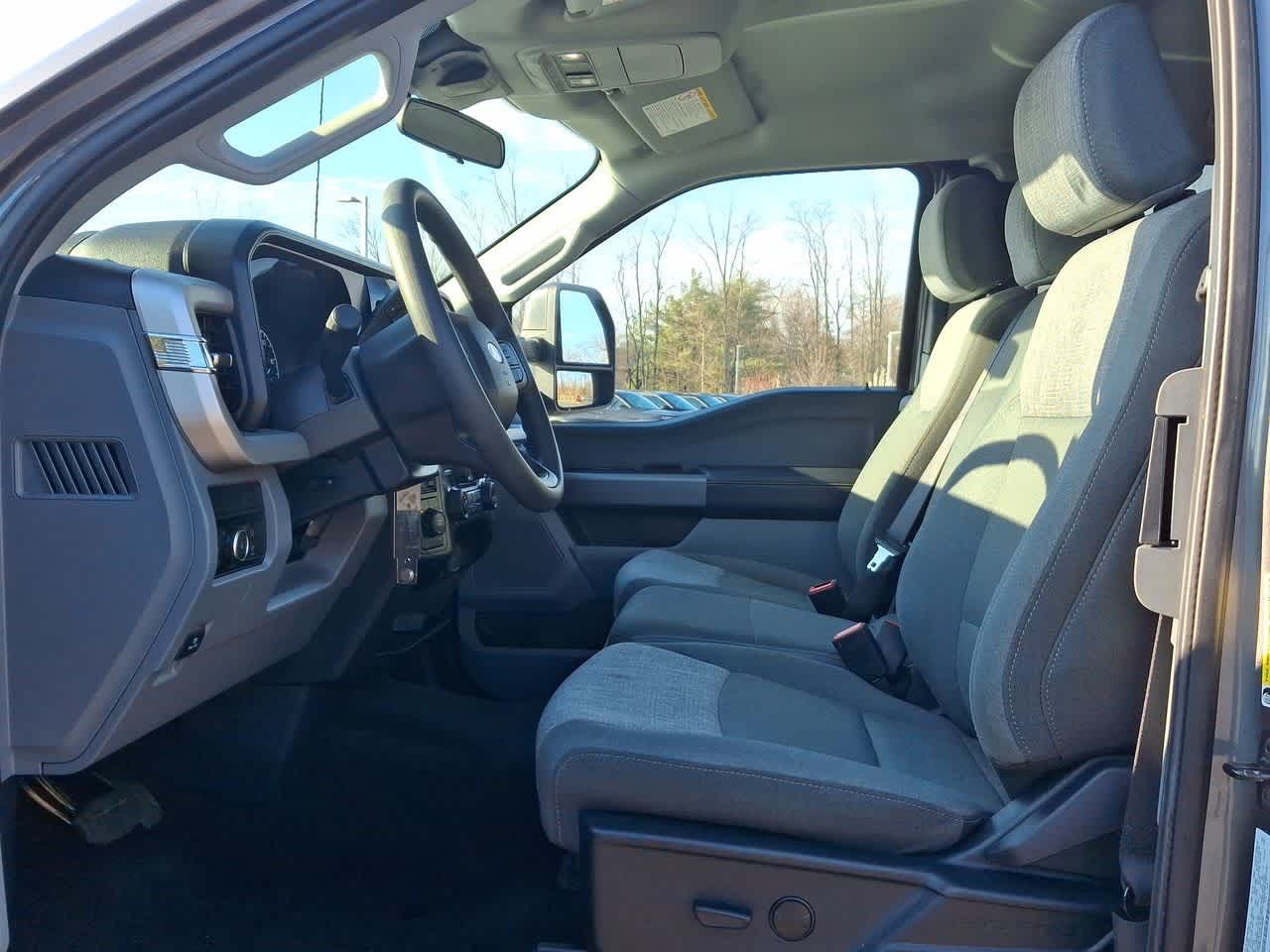 Thumbnail: 2025 Ford F-250 - 17