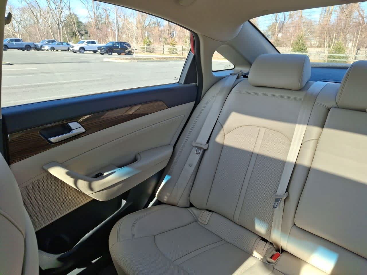 Thumbnail: 2017 Hyundai Sonata - 12