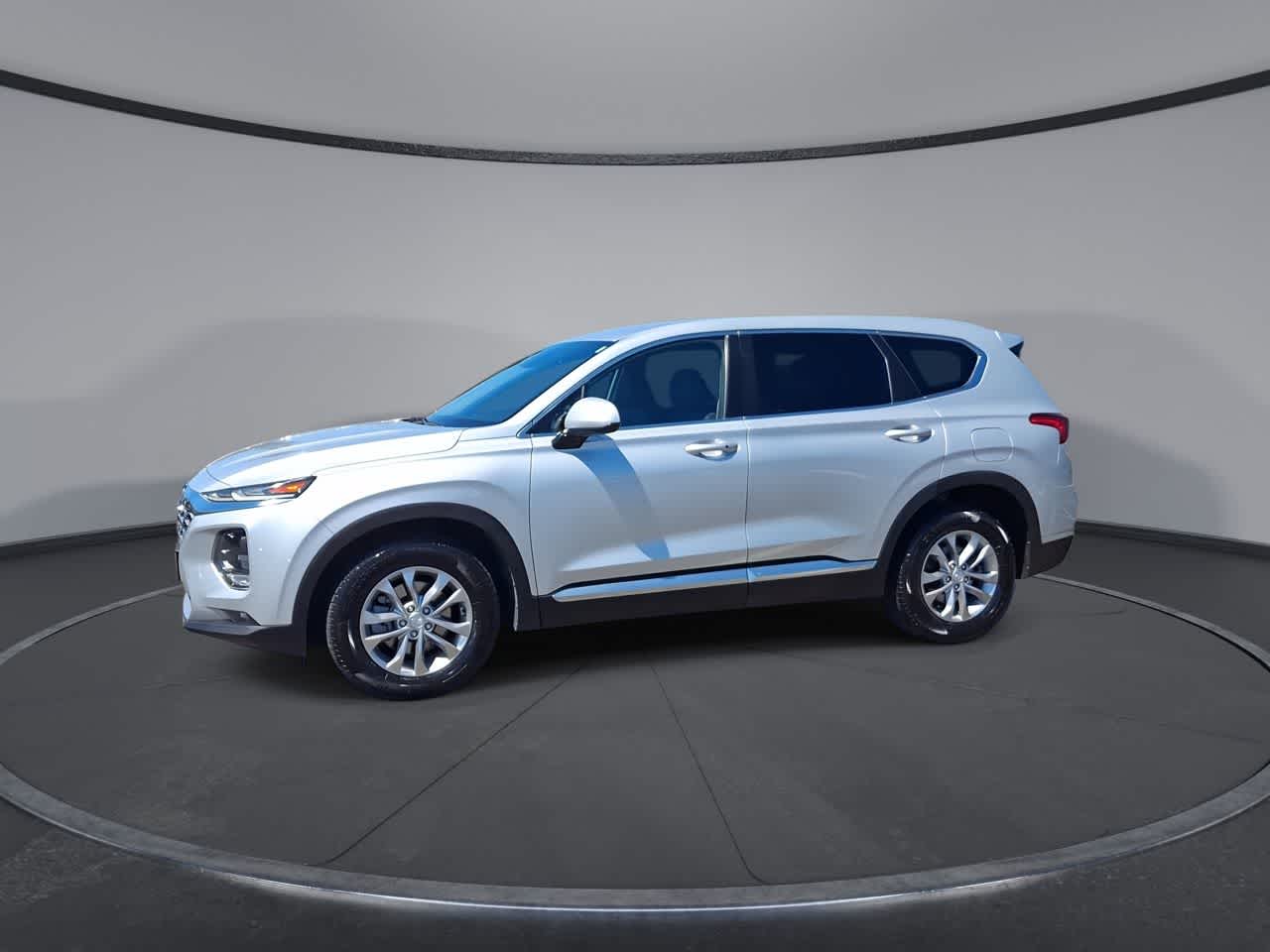 Thumbnail: 2019 Hyundai Santa Fe - 4