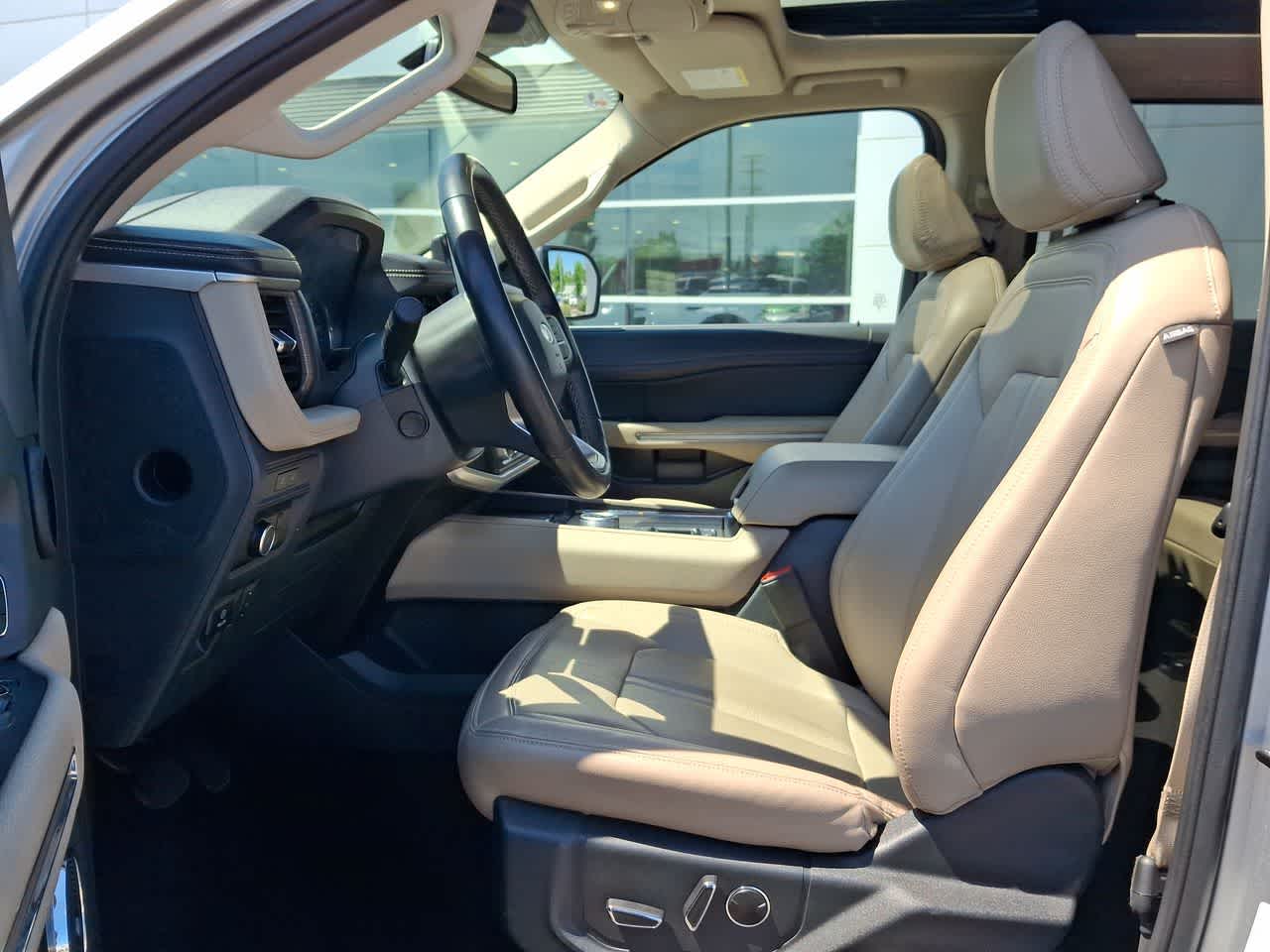 Thumbnail: 2024 Ford Expedition MAX - 16
