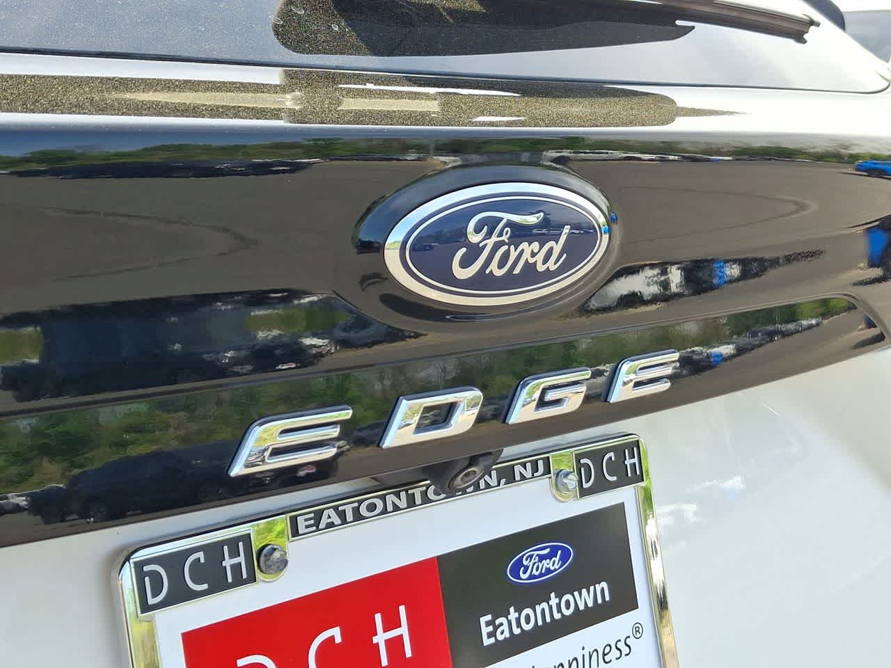 Thumbnail: 2022 Ford Edge - 28