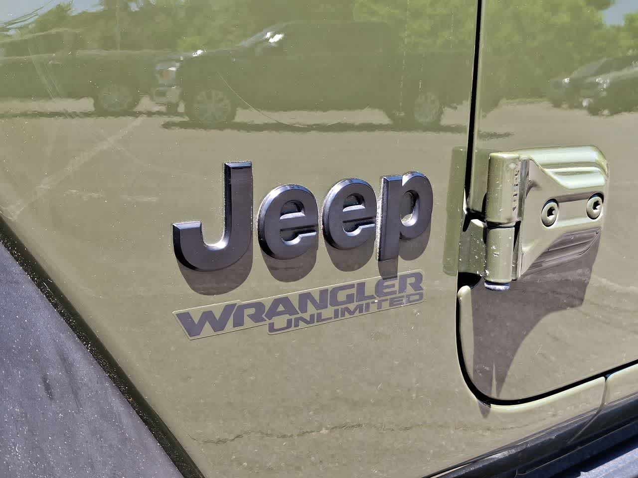 Thumbnail: 2021 Jeep Wrangler - 28