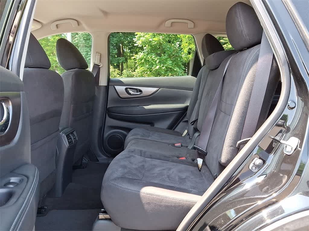 Thumbnail: 2015 Nissan Rogue - 20