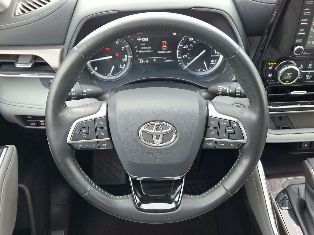 Thumbnail: 2021 Toyota Highlander - 22