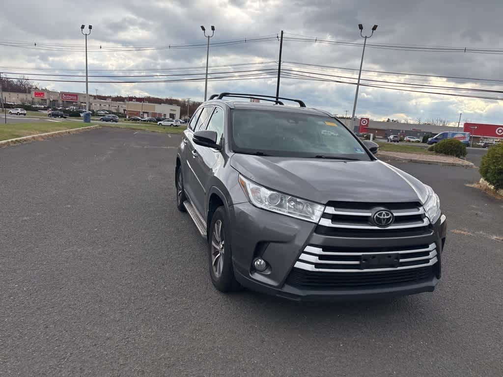 Thumbnail: 2018 Toyota Highlander - 6