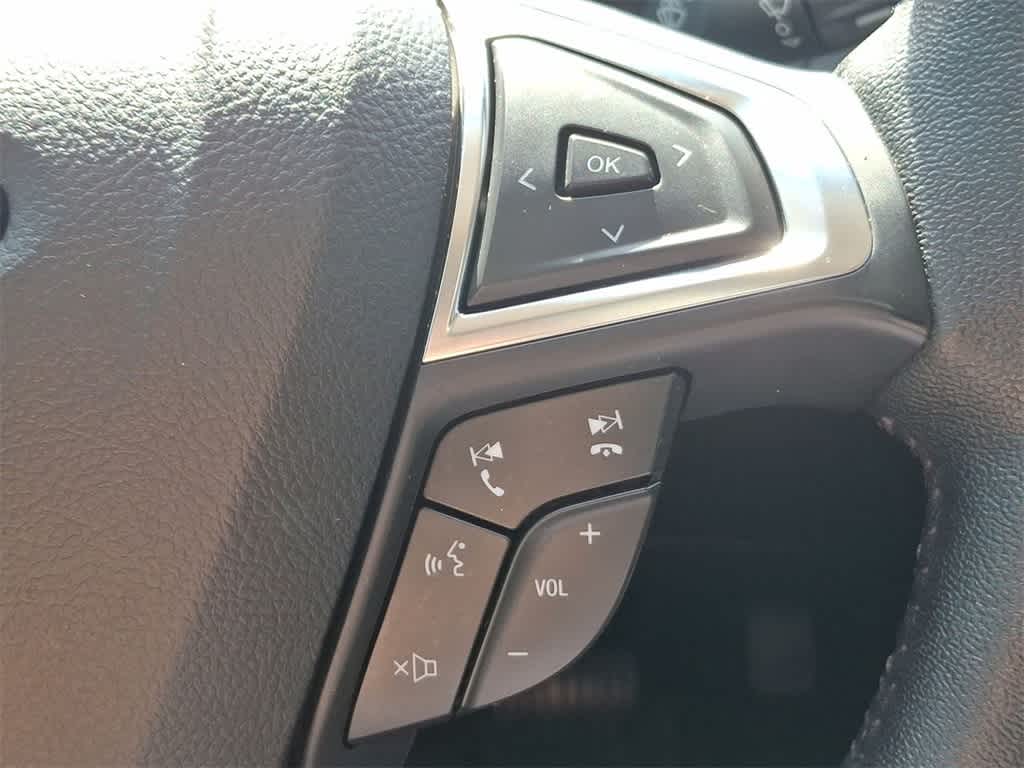 Thumbnail: 2022 Ford Edge - 24