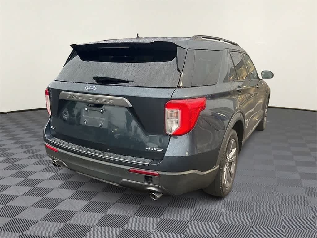 Thumbnail: 2022 Ford Explorer - 6