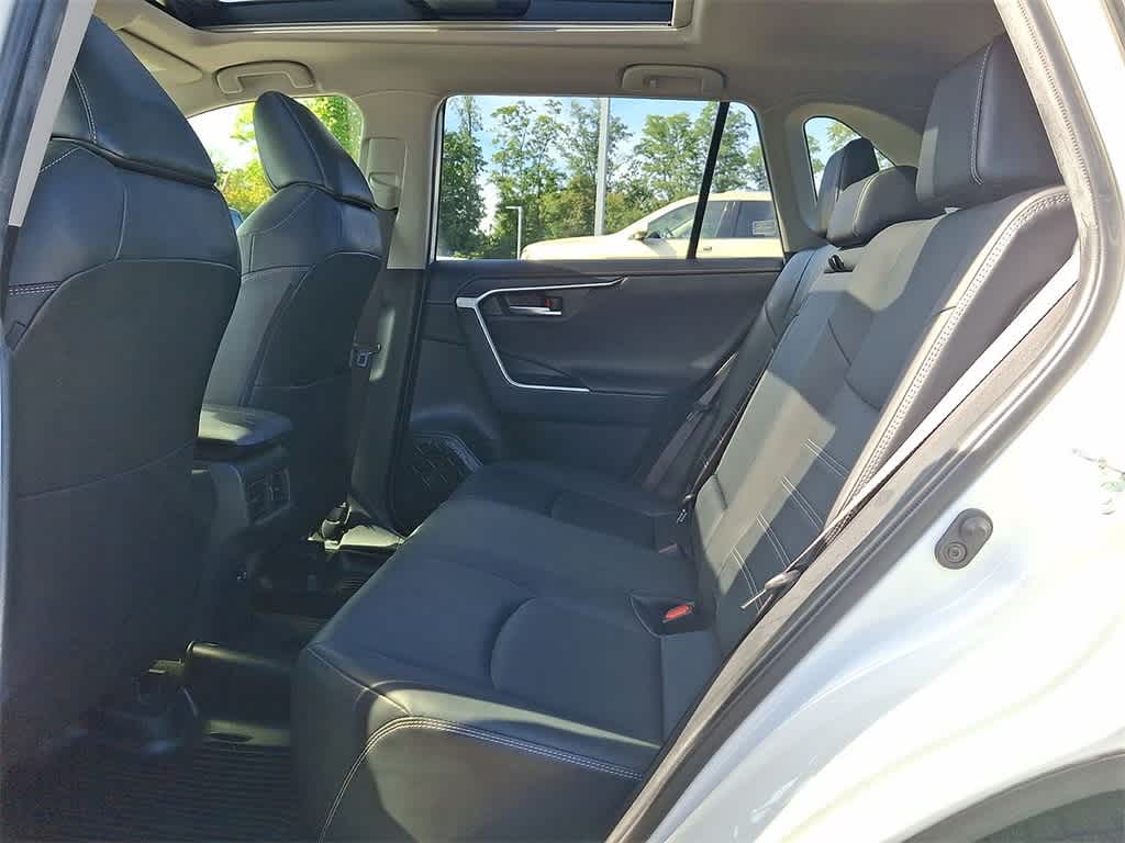 Thumbnail: 2019 Toyota RAV4 - 26