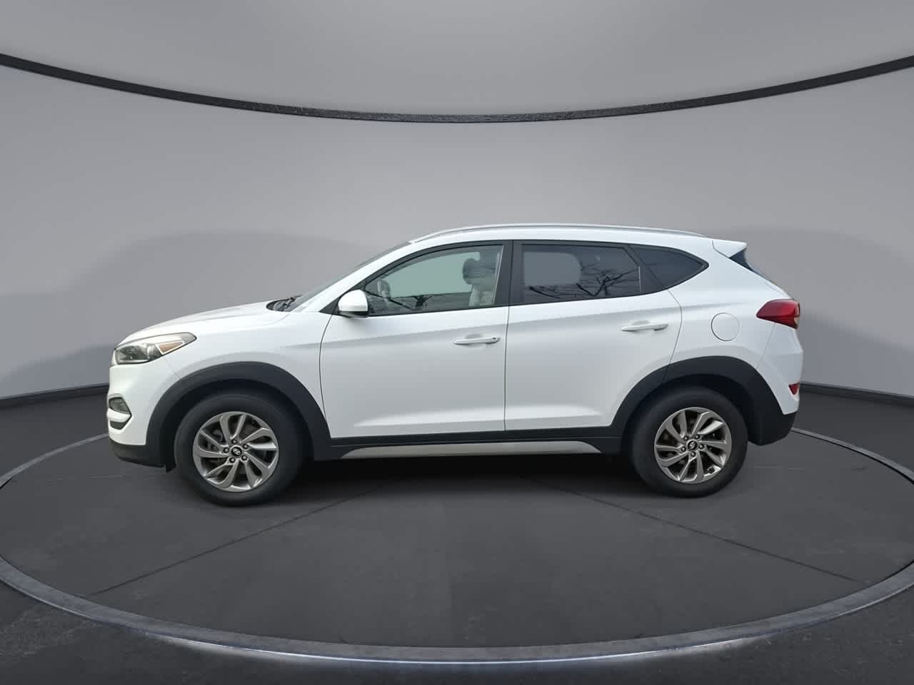 Thumbnail: 2017 Hyundai Tucson - 5