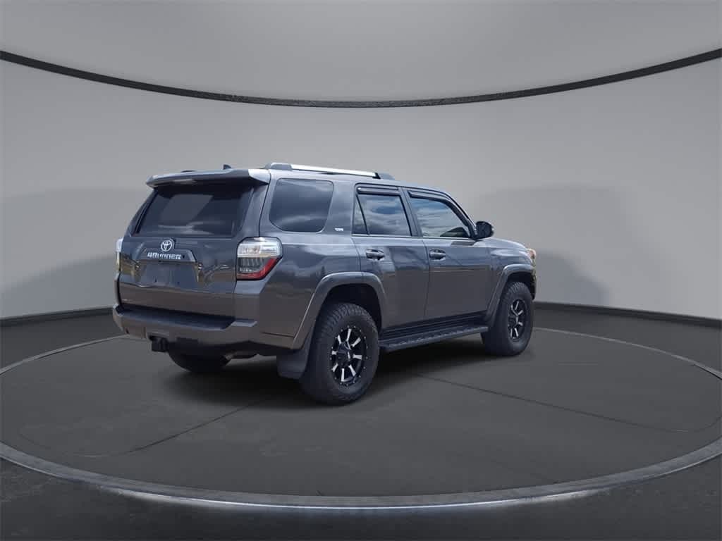 Thumbnail: 2019 Toyota 4Runner - 8