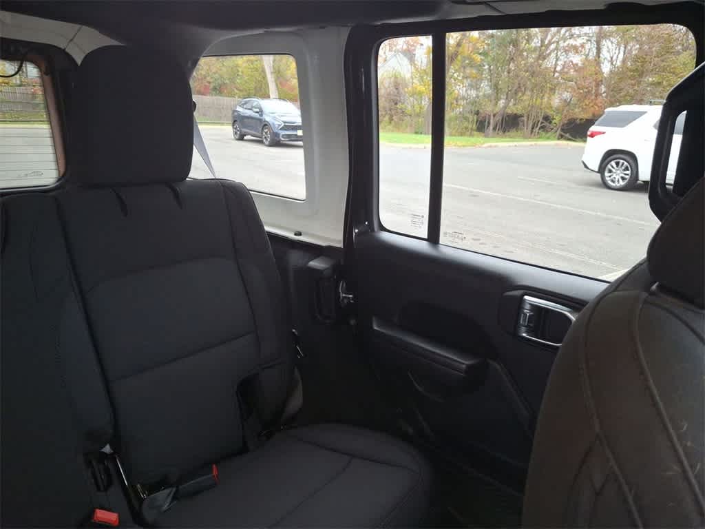 Thumbnail: 2021 Jeep Wrangler - 14