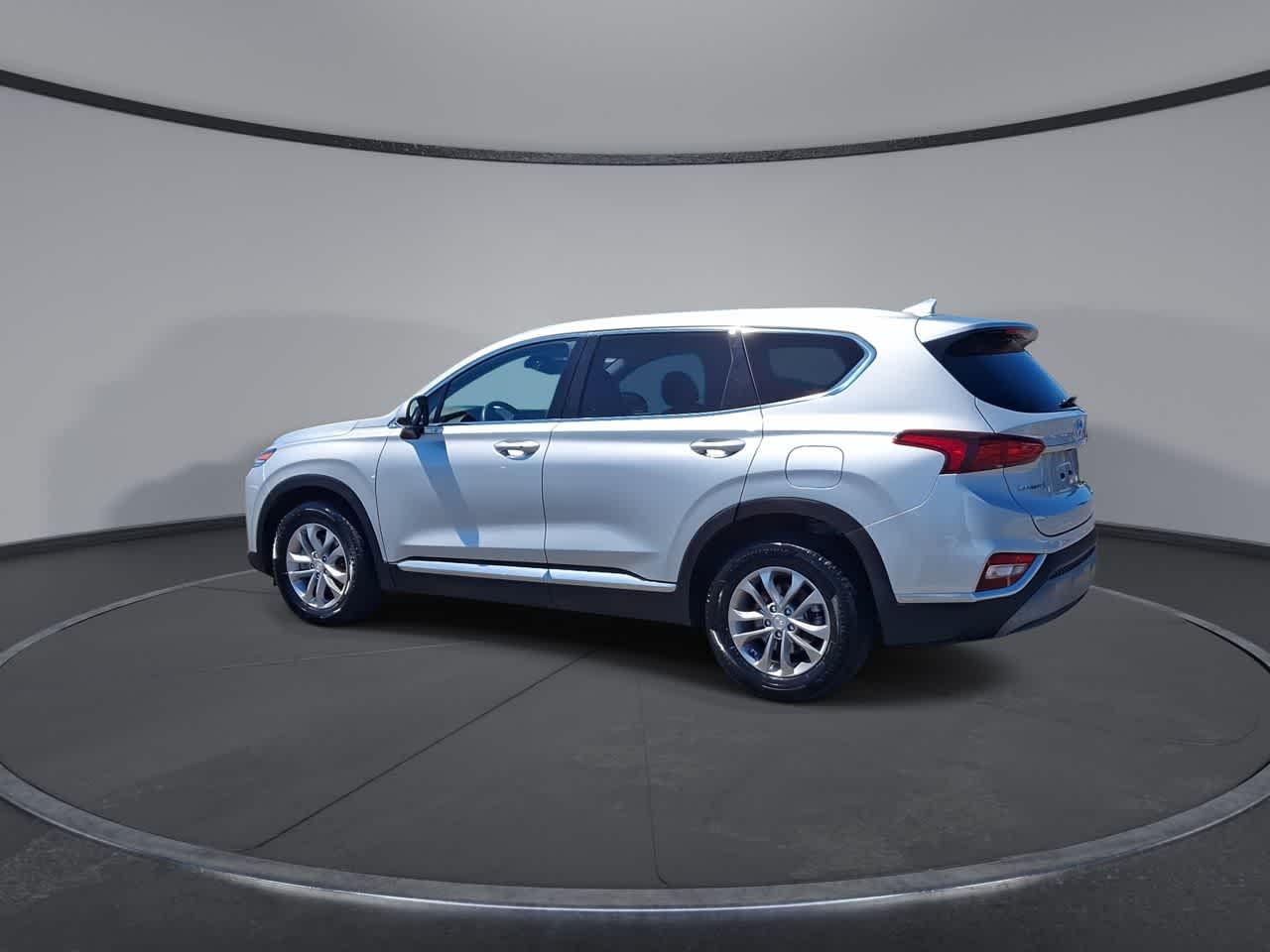 Thumbnail: 2019 Hyundai Santa Fe - 6