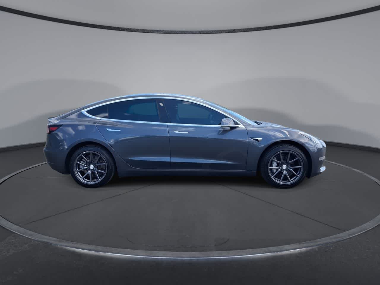 Thumbnail: 2019 Tesla Model 3 - 9
