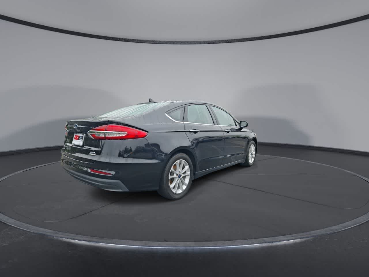 Thumbnail: 2020 Ford Fusion - 8