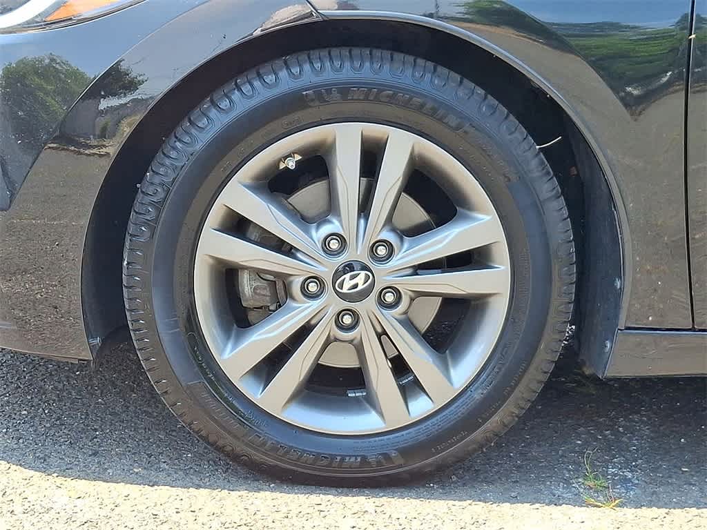 Thumbnail: 2017 Hyundai Elantra - 23