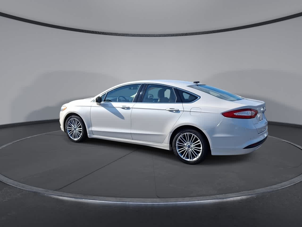 Thumbnail: 2013 Ford Fusion - 6