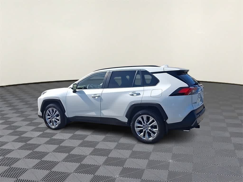 Thumbnail: 2019 Toyota RAV4 - 6