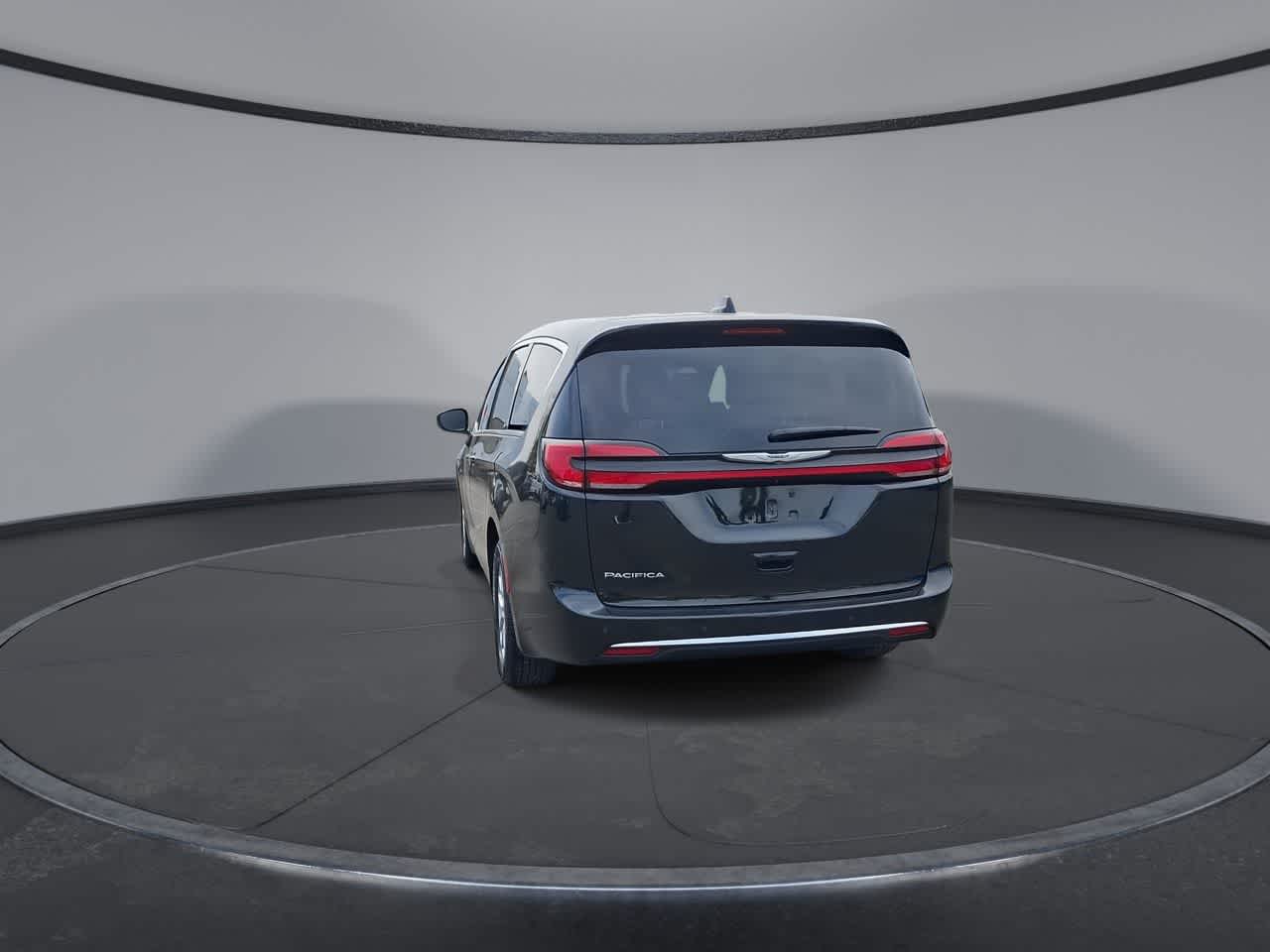 Thumbnail: 2025 Chrysler Pacifica - 7