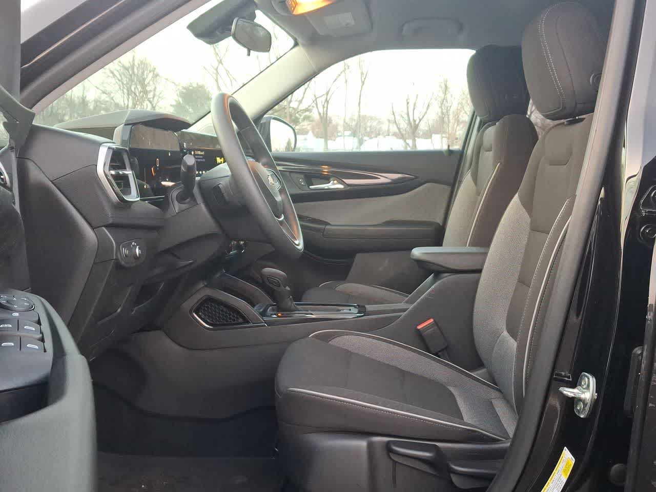 Thumbnail: 2024 Chevrolet TrailBlazer - 17