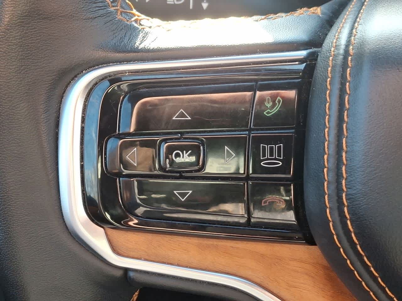 Thumbnail: 2024 Jeep Grand Wagoneer L - 22