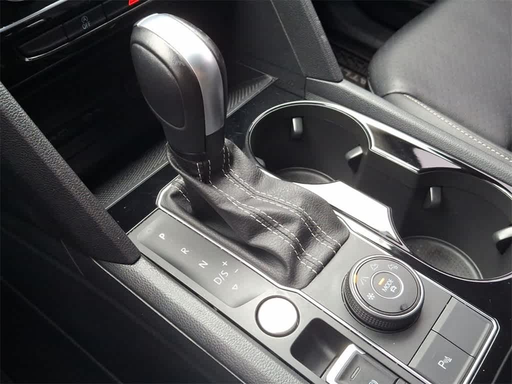 Thumbnail: 2022 Volkswagen Atlas - 18