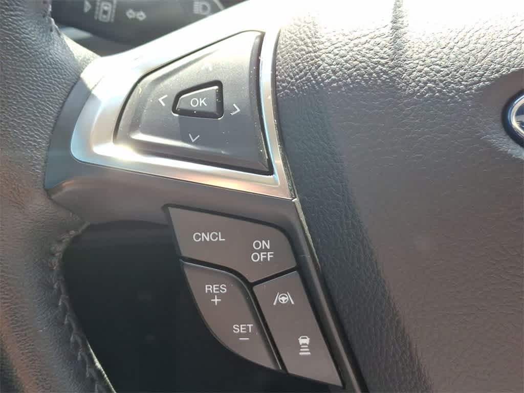 Thumbnail: 2022 Ford Edge - 23