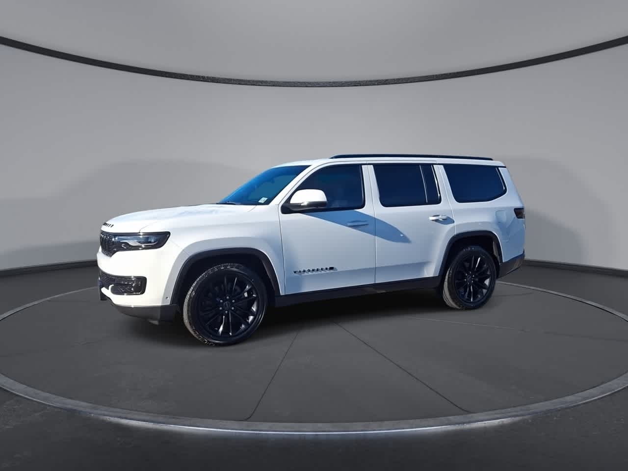 Thumbnail: 2022 Jeep Wagoneer - 4