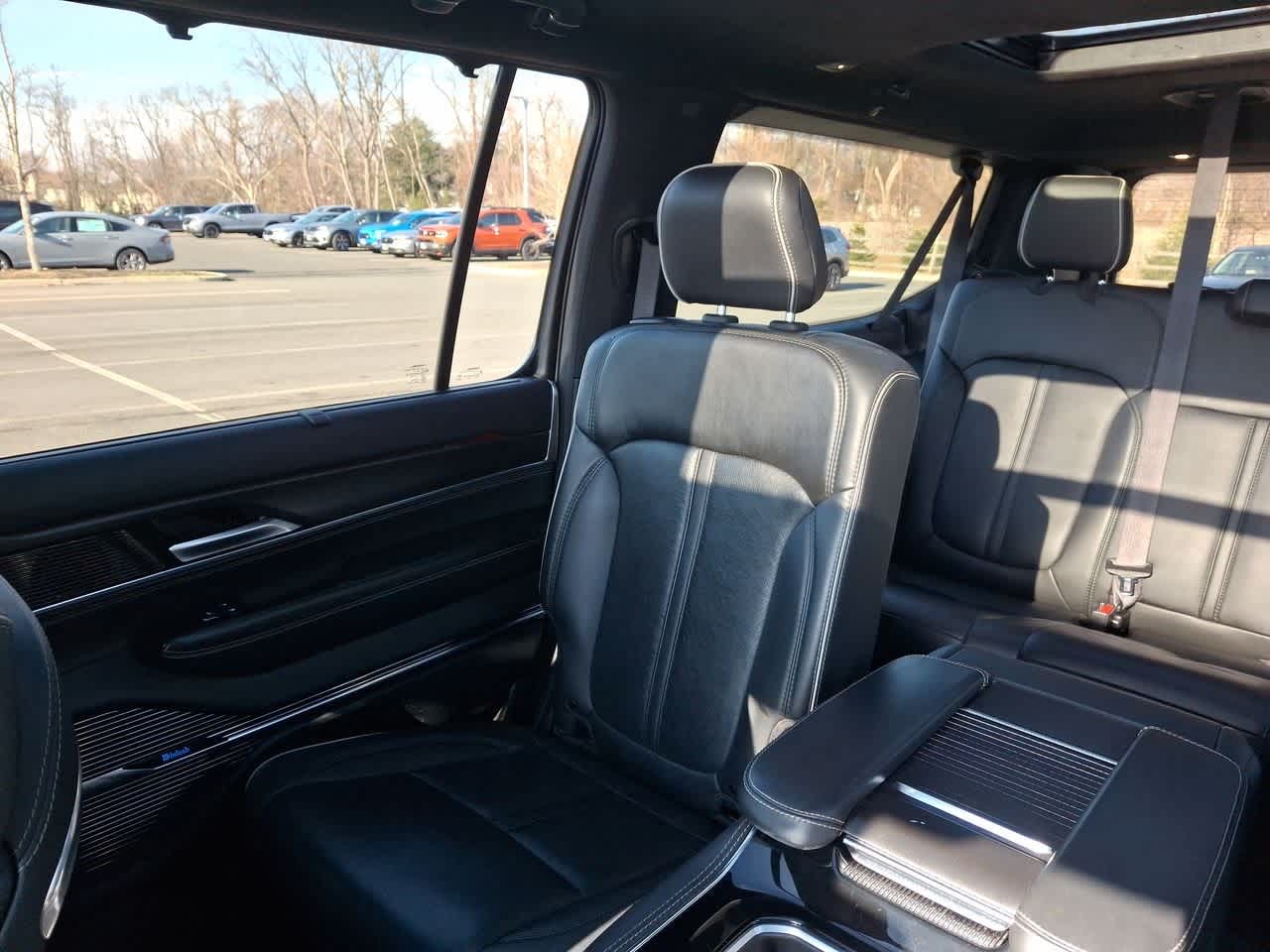 Thumbnail: 2024 Jeep Grand Wagoneer L - 12