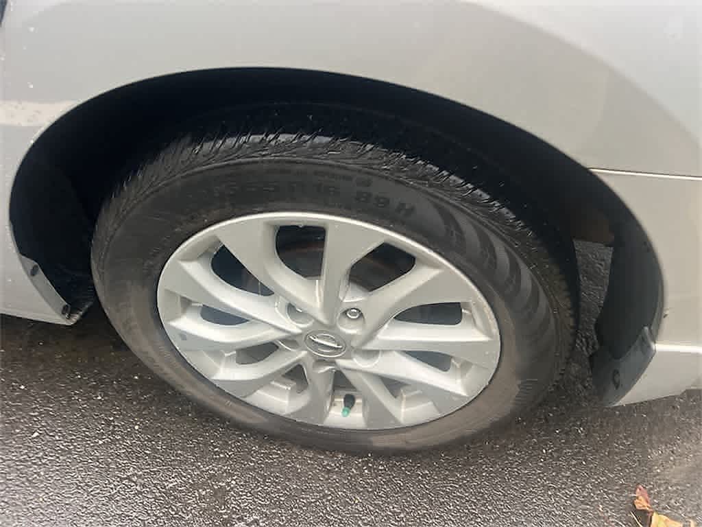 Thumbnail: 2019 Nissan Sentra - 9