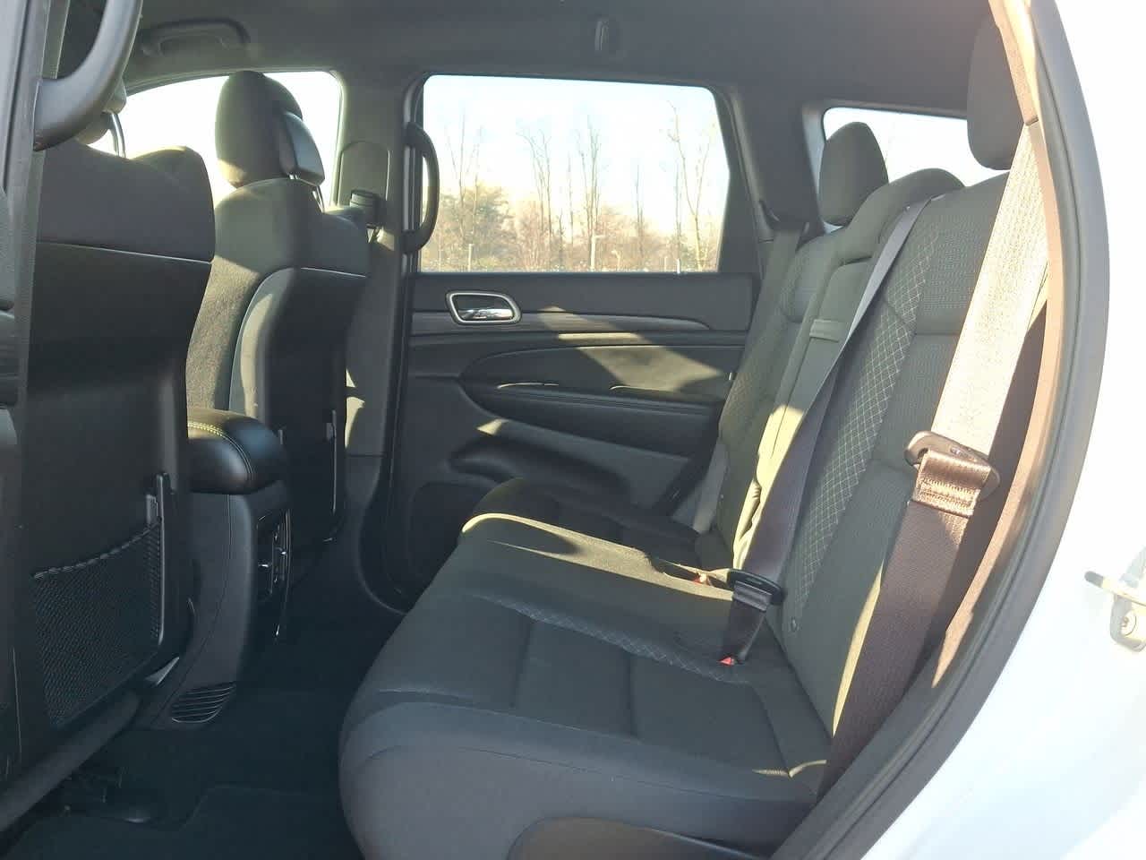 Thumbnail: 2019 Jeep Grand Cherokee - 26