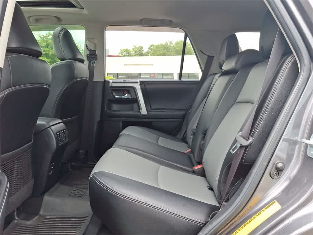 Thumbnail: 2019 Toyota 4Runner - 26