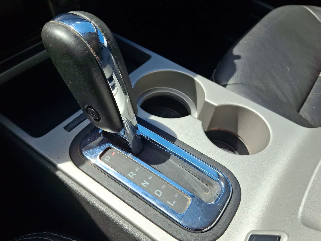 Thumbnail: 2010 Ford Edge - 18