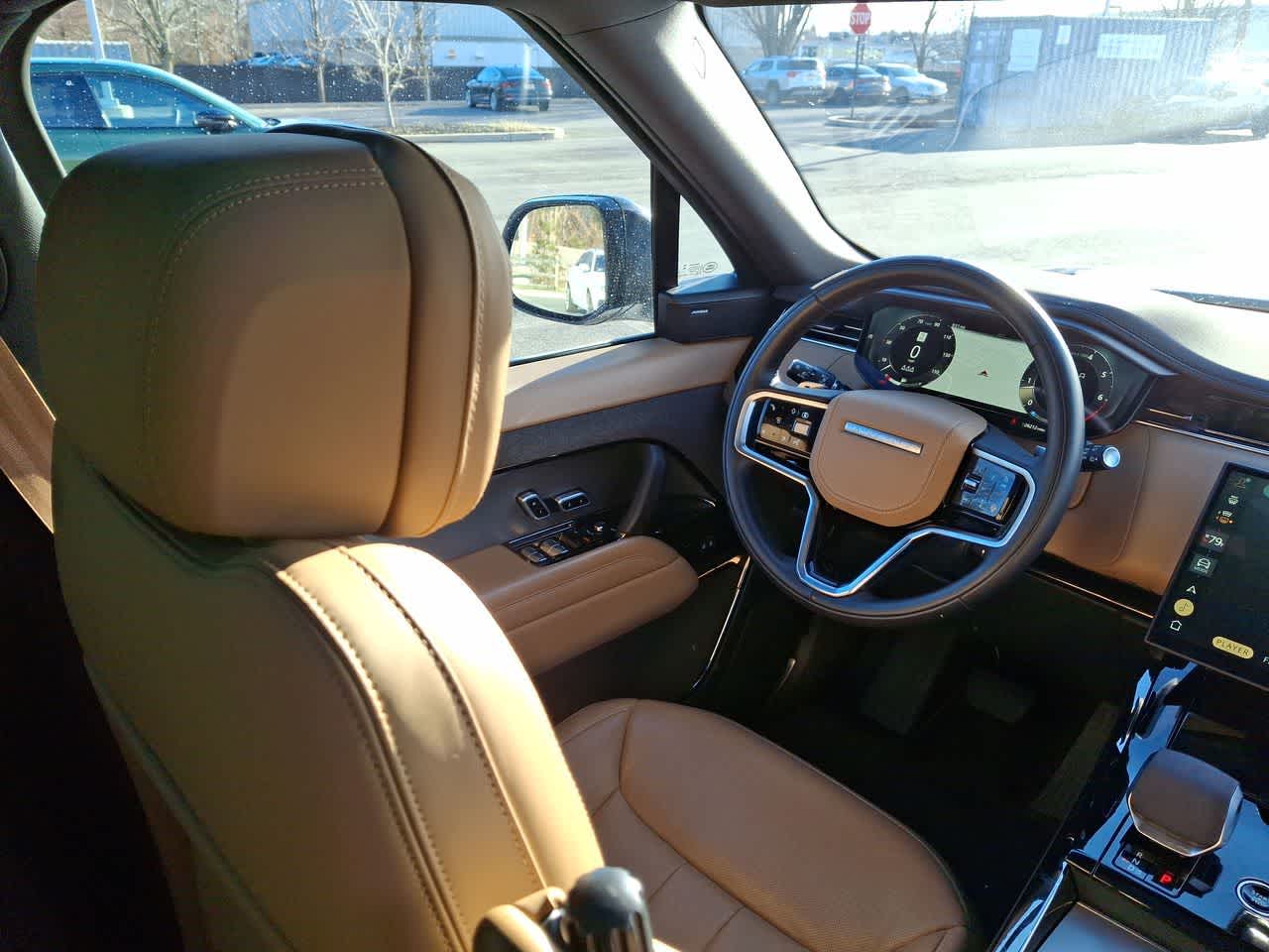 Thumbnail: 2025 Land Rover Range Rover Sport - 15