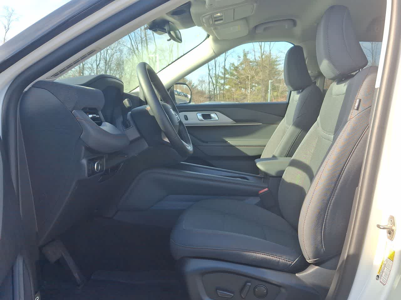 Thumbnail: 2025 Ford Explorer - 17