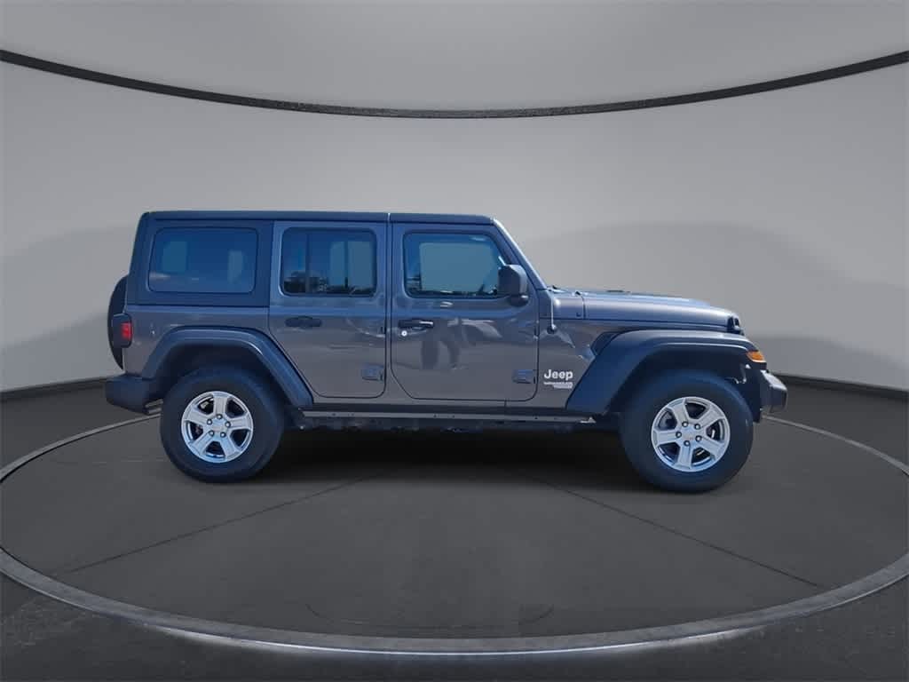 Thumbnail: 2019 Jeep Wrangler - 9
