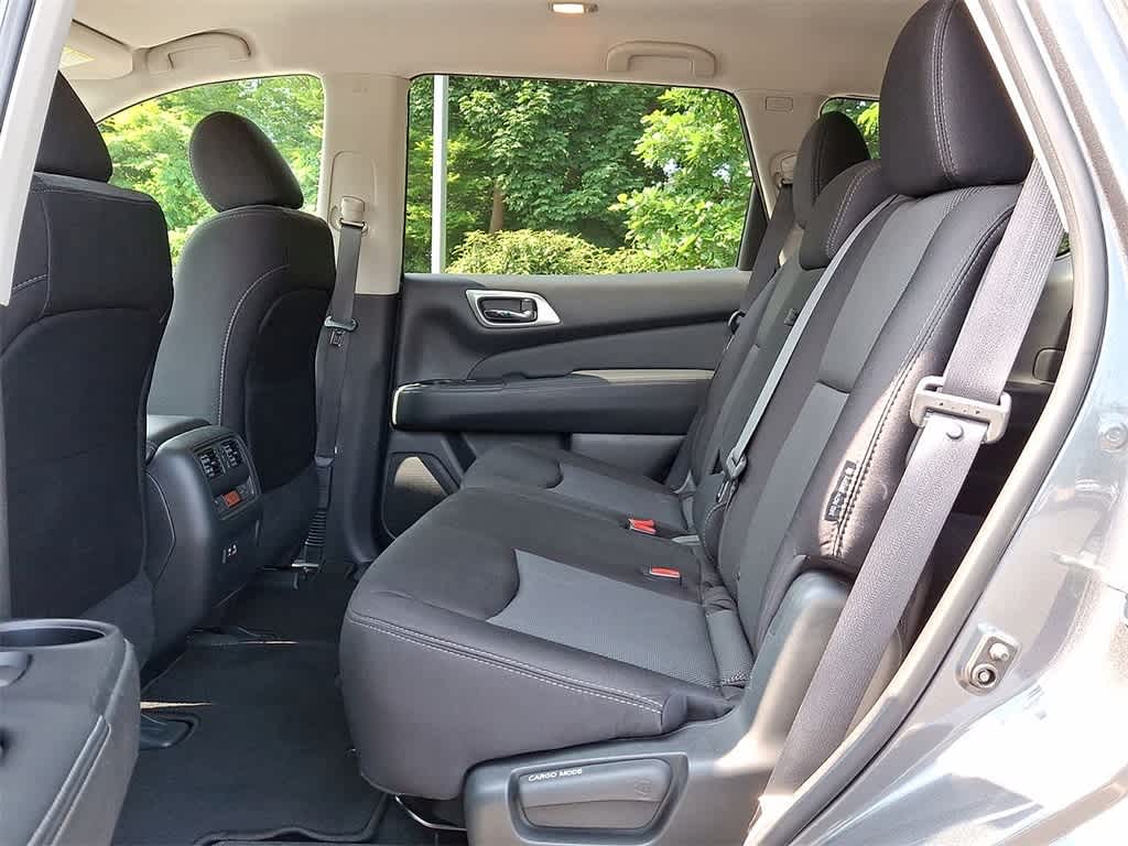 Thumbnail: 2020 Nissan Pathfinder - 20