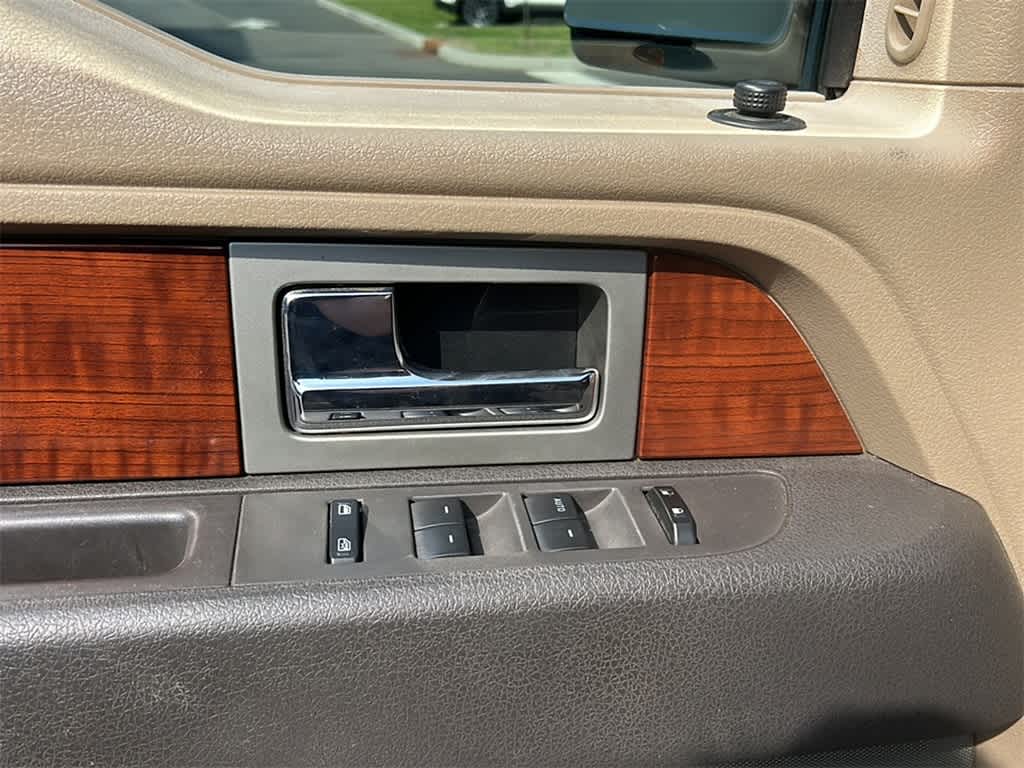 2009 Ford Econoline E-150 12