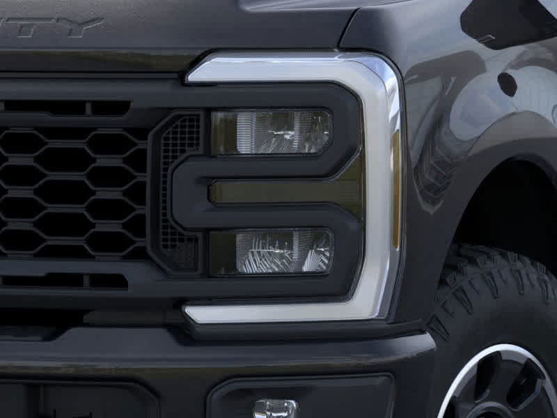 Thumbnail: 2025 Ford F-250 - 18