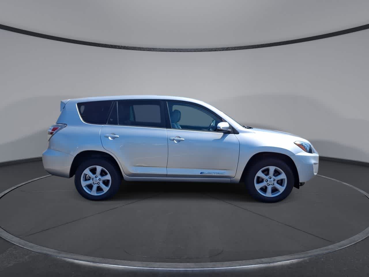 Thumbnail: 2012 Toyota RAV4 - 9