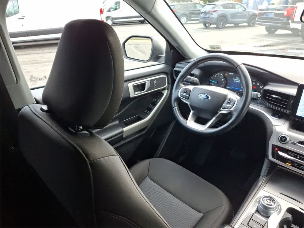 Thumbnail: 2022 Ford Explorer - 15