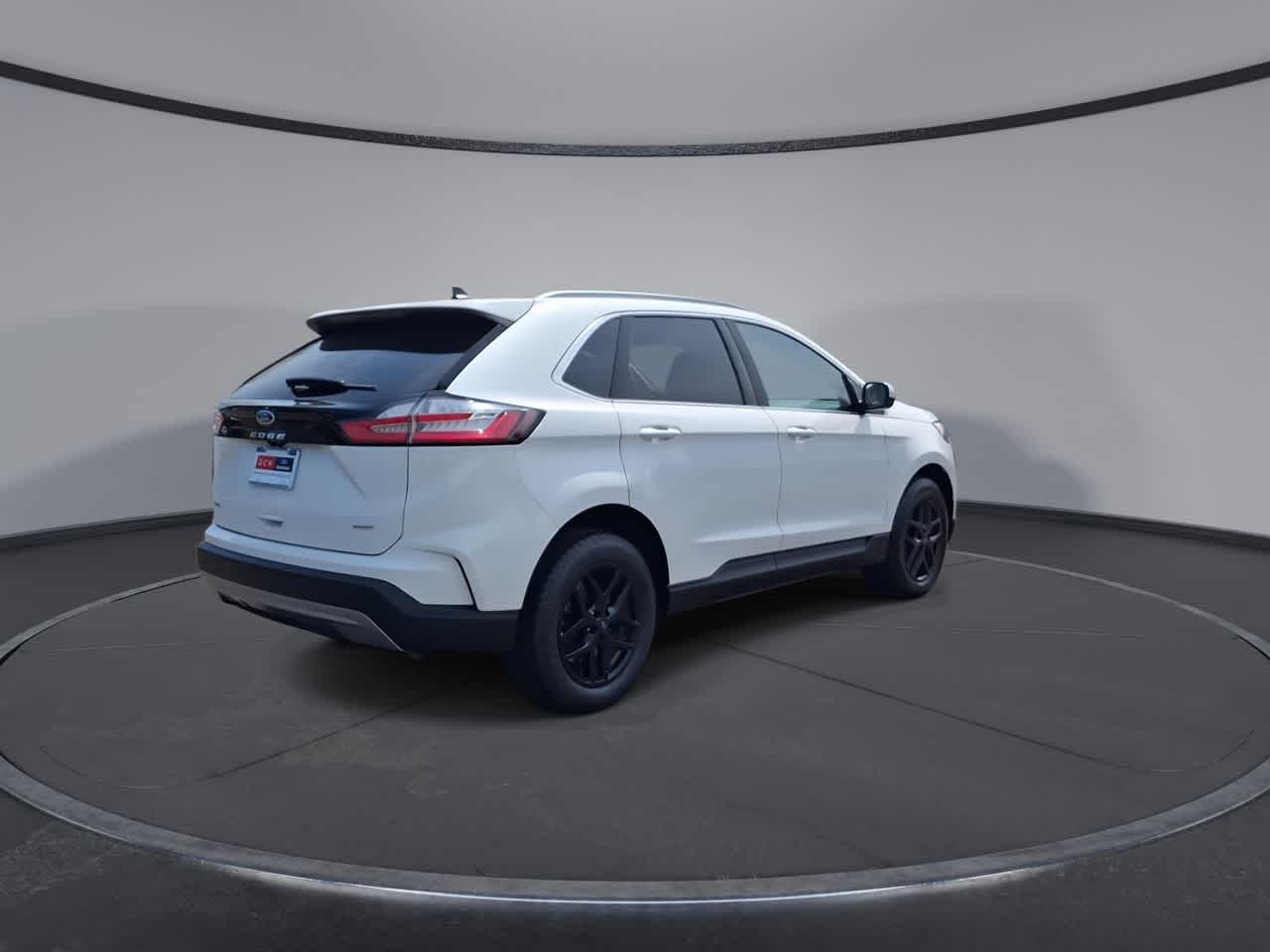 Thumbnail: 2022 Ford Edge - 8