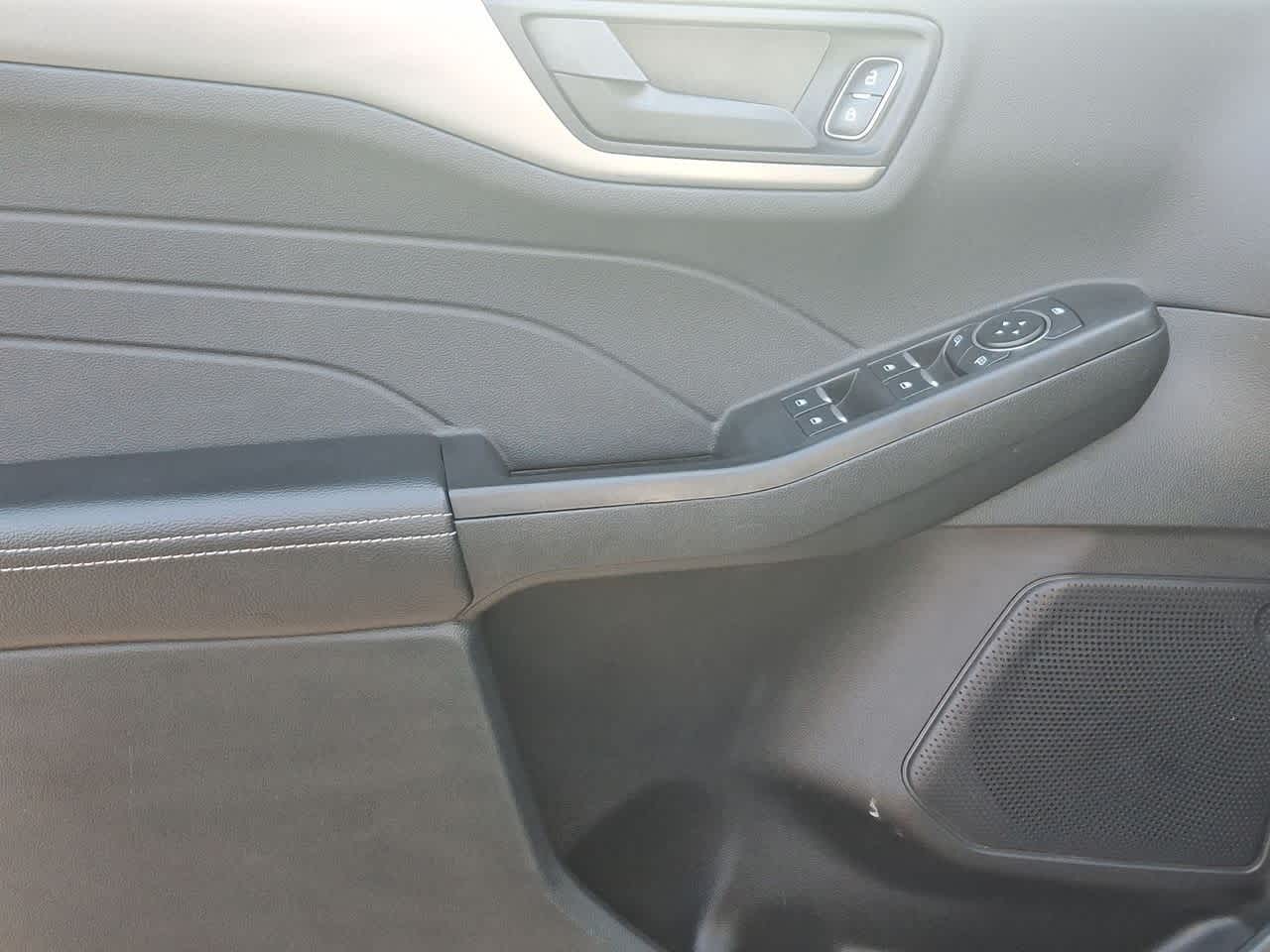 Thumbnail: 2025 Ford Escape - 16