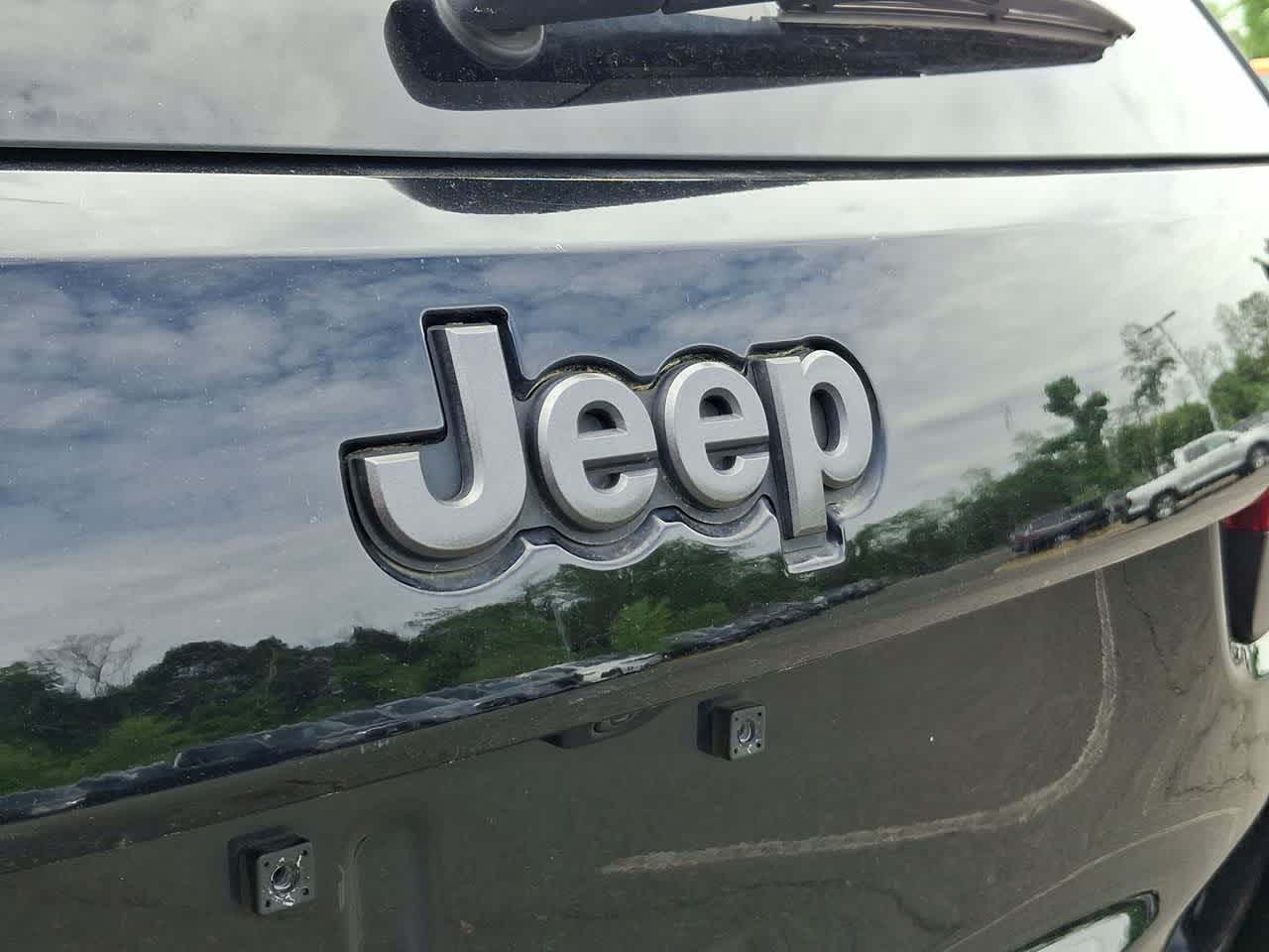 Thumbnail: 2020 Jeep Grand Cherokee - 28