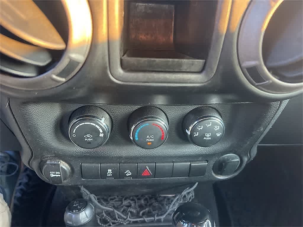 Thumbnail: 2012 Jeep Wrangler - 17