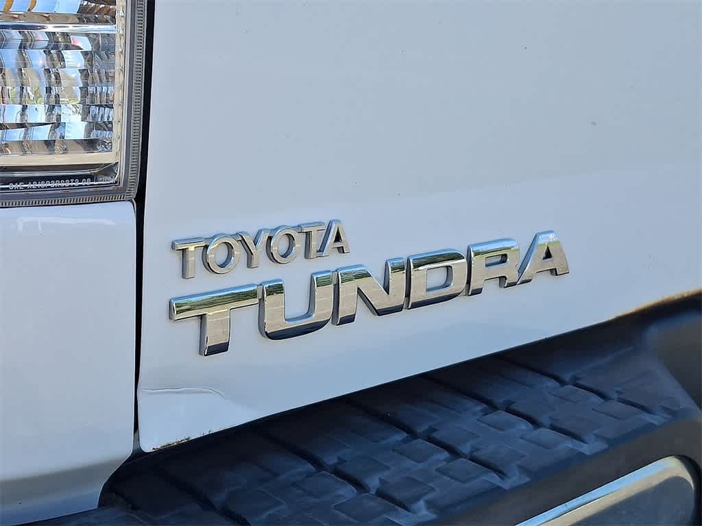 Thumbnail: 2013 Toyota Tundra - 21
