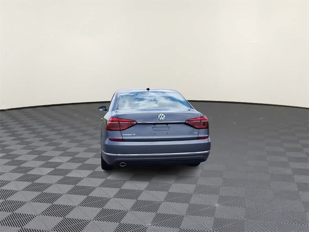 Thumbnail: 2018 Volkswagen Passat - 7