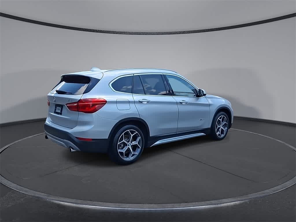 Thumbnail: 2016 BMW X1 - 8