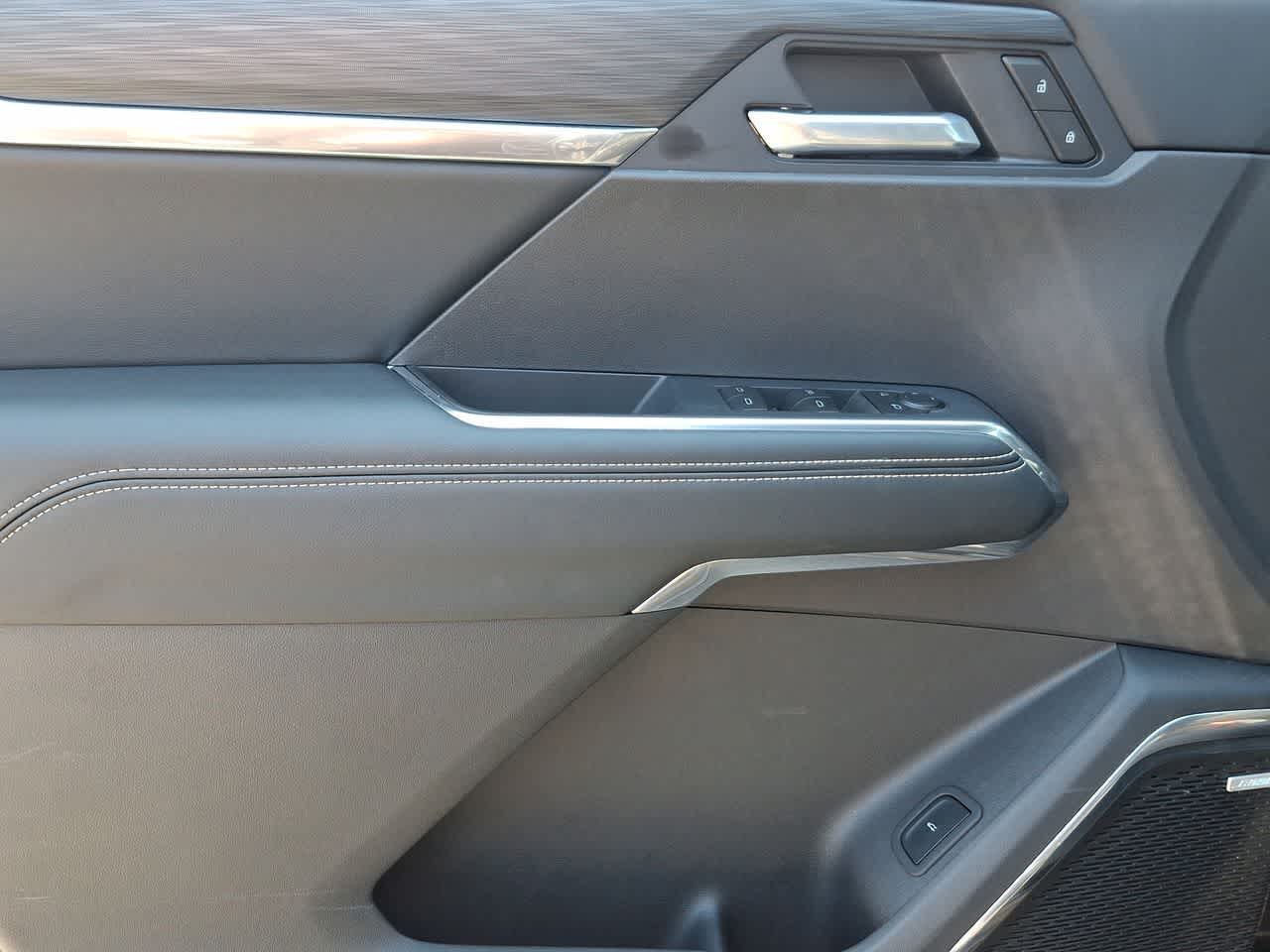 Thumbnail: 2026 GMC Acadia - 16